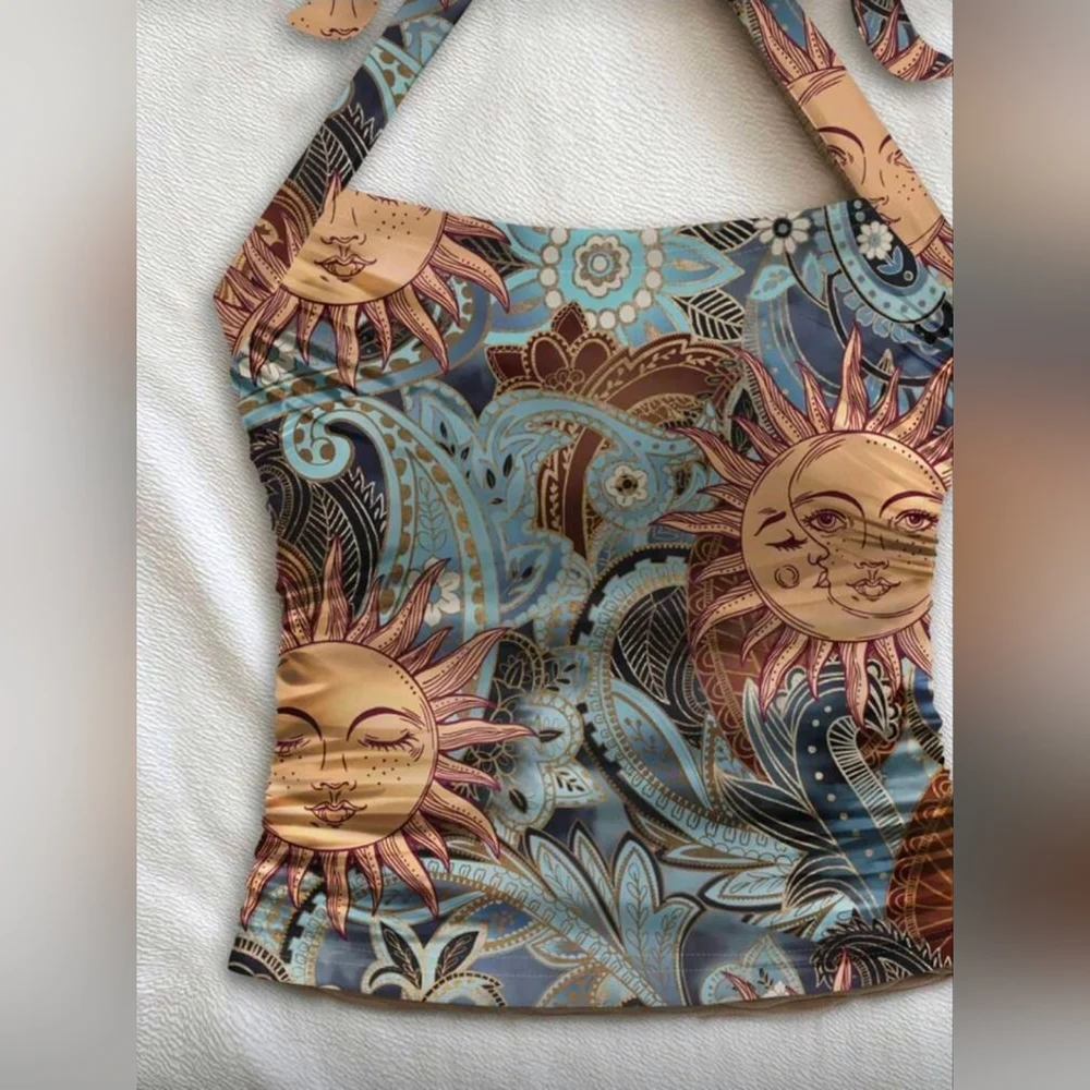 Soleia Halter Sun Pattern Knitted Textured Fitted Tank Top - Picture 4 of 5